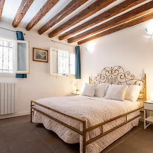 San Giacomo Pied-a-terre House By Wonderful Italy Venice